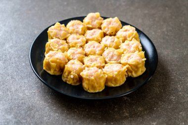 Karides Çince buğulanmış Dumpling sos ile