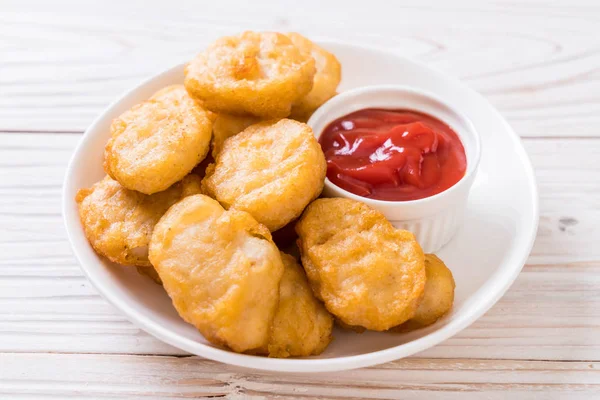 Chicken Nuggets Mit Sauce Ungesundes Essen — Stockfoto