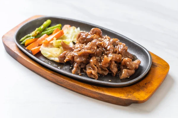 Filete Cerdo Rodajas Placa Caliente Estilo Asiático —  Fotos de Stock