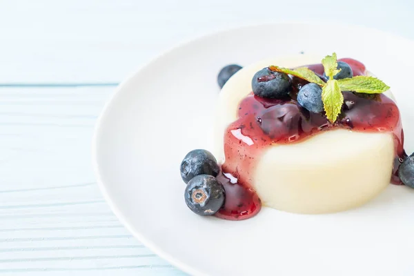 Budino Yogurt Con Mirtilli Freschi Cibo Sano Dessert — Foto Stock