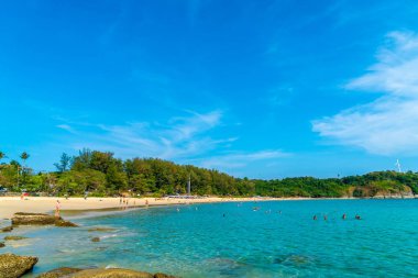 Güzel tropikal plaj ve deniz - tatil tatil kavramı