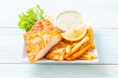 Balık ve cips - sağlıksız gıda