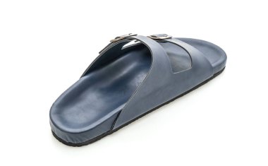 Erkekler beyaz arka plan üzerinde izole sandalet deri