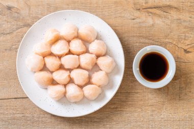 Çin karides pişmiş hamur tatlısı - Asya gıda tarzı