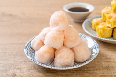 Çin karides pişmiş hamur tatlısı - Asya gıda tarzı