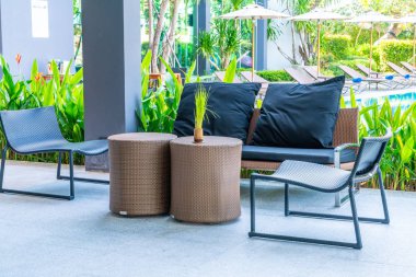 boş açık veranda masa ve sandalye otel ve tatil