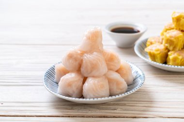 Çin karides pişmiş hamur tatlısı - Asya gıda tarzı