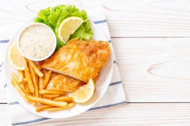 Balık ve cips - sağlıksız gıda