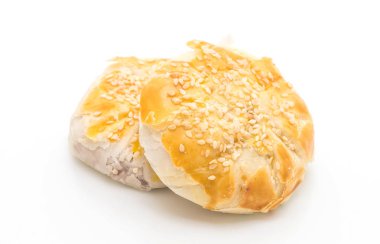 Barbekü domuz eti beyaz arka plan üzerinde - Asya geleneği gıda tarzı izole pies