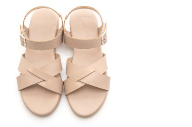 Kadınlar beyaz arka plan üzerinde izole sandalet deri