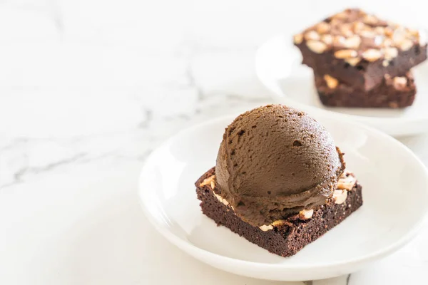 Chocolate Brownies Chocolate Ice Cream Table — Stock Photo, Image