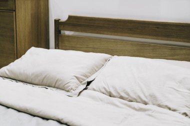 güzel ve rahat yastık dekorasyon yatak - vintage etkisi filtre