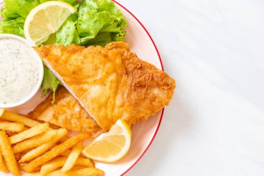 Balık ve cips - sağlıksız gıda