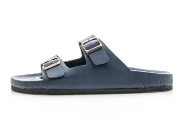 Erkekler beyaz arka plan üzerinde izole sandalet deri