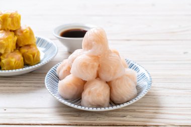 Çin karides pişmiş hamur tatlısı - Asya gıda tarzı