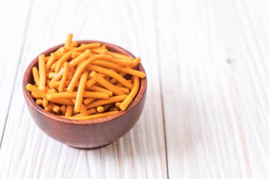 bir kapta tuz sopa bisküvi