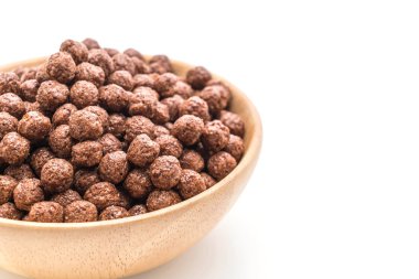 Beyaz arka plan üzerinde izole Çikolatalı gevrek kase