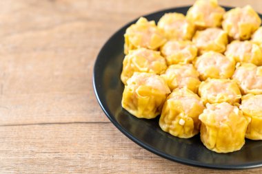 Karides Çince buğulanmış Dumpling sos ile