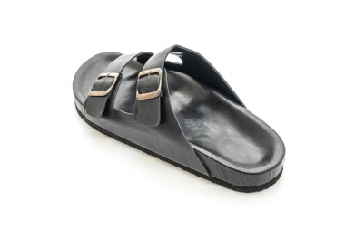 Erkekler beyaz arka plan üzerinde izole sandalet deri