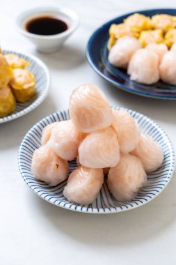 Çin karides pişmiş hamur tatlısı - Asya gıda tarzı