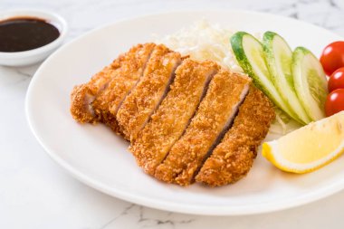 Japon kızartılmış domuz pirzolası (tonkatsu seti) - Japon yemek tarzı