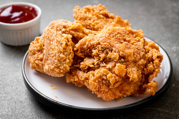 жареная куриная мука - нездоровое питание и нездоровое питание