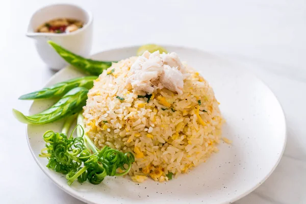 Sebzeli kızarmış pirinç.