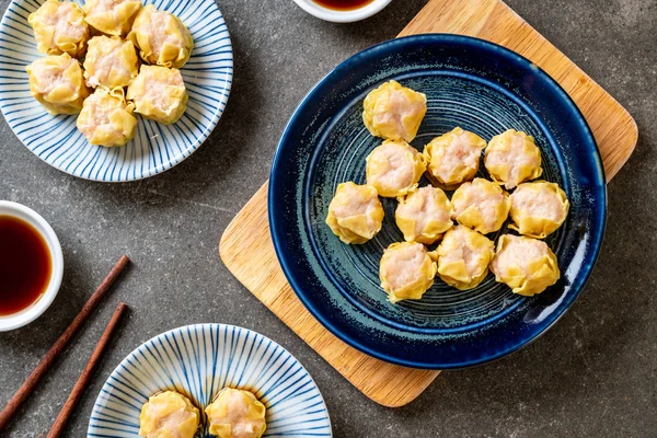 Karides Çince buğulanmış Dumpling sos ile