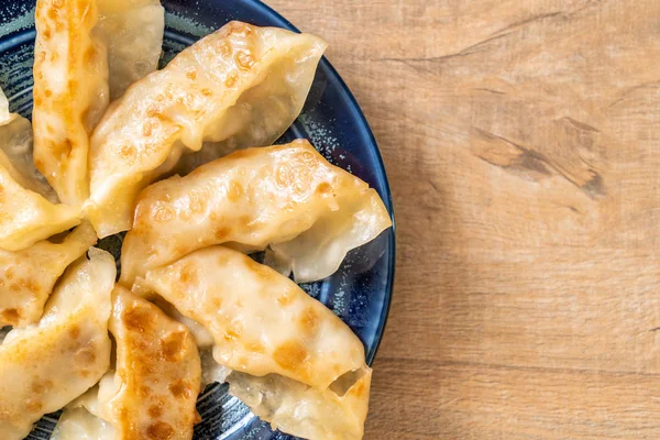 Aperitivo Japonés Gyoza Dumplings Con Salsa Soja —  Fotos de Stock