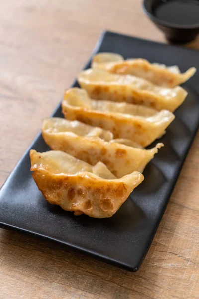 Aperitivo Japonés Gyoza Dumplings Con Salsa Soja —  Fotos de Stock