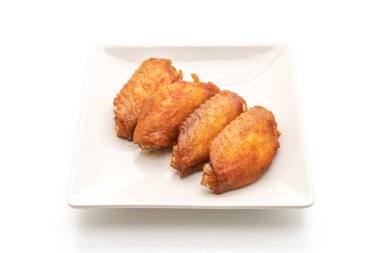 Beyaz arka plan üzerinde izole Barbekü tavuk kanadı