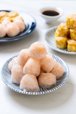 Çin karides pişmiş hamur tatlısı - Asya gıda tarzı