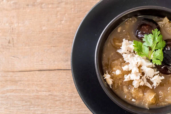 Yengeç kase kırmızı et suyu çorbası kızarmış balık Maw