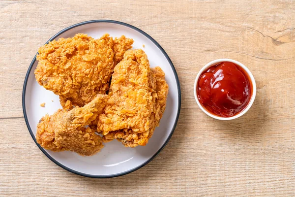 Kızarmış tavuk yemeği - abur cubur ve sağlıksız yemek