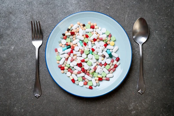 hap, ilaç, eczane, ilaç veya tıbbi plaka - healthycare kavramı üzerinde