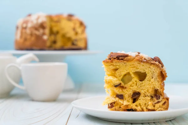 Raisin Bread Cake Almond Italian Dessert Style — Stock Photo, Image