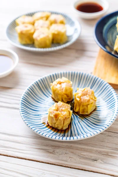 Karides Çince buğulanmış Dumpling sos ile