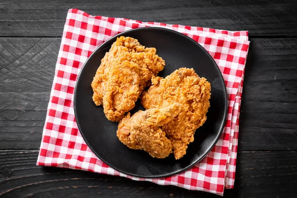 Kızarmış tavuk yemeği - abur cubur ve sağlıksız yemek