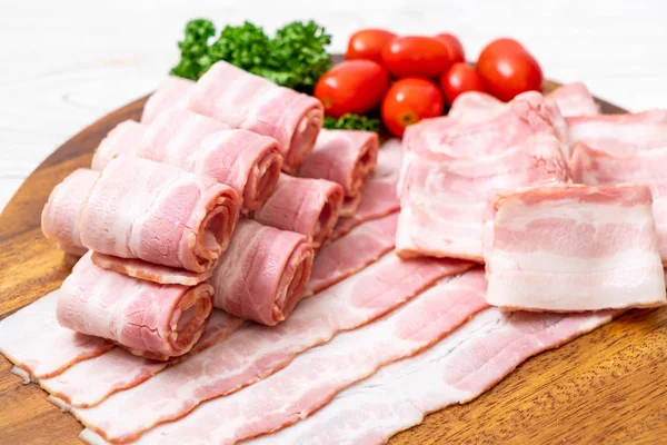 Sliced Raw Pork Bacon Wood Board — Stock Photo, Image