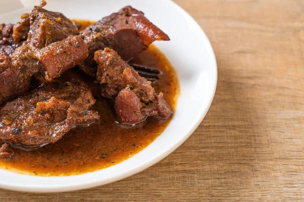 herb - Phuket Tayland geleneksel gıda tarzı ile domuz eti güveç