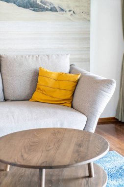 Yastık kanepe dekorasyon iç oturma odasında