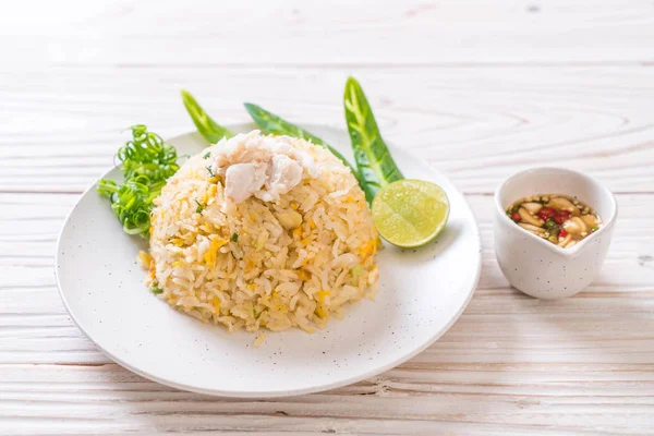 Sebzeli kızarmış pirinç.