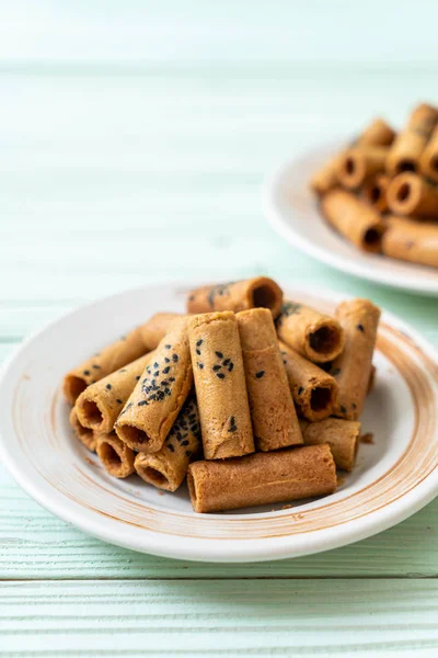 Taylandlı çıtır Hindistan cevizi roll - Tay tatlı snack