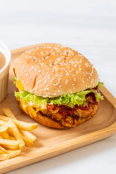 Burger Poulet Frit Style Alimentaire Malsain — Photo