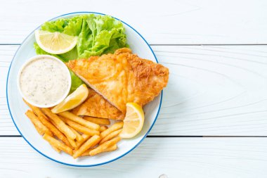 Balık ve cips - sağlıksız gıda