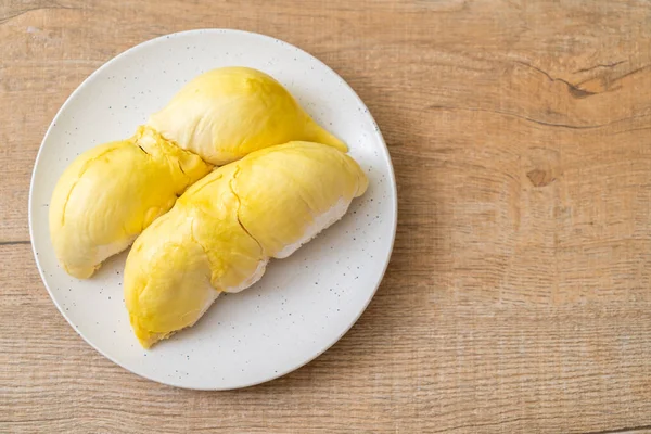 Taze Durian meyve plaka üzerinde
