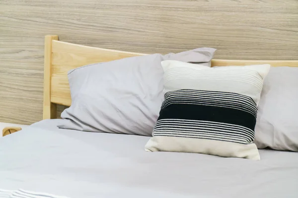 Mooi Comfortabel Kussen Decoratie Bed Vintage Effect Filter — Stockfoto
