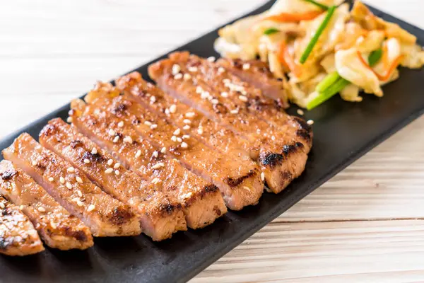 sebze - Asya tarzı ile dilimlenmiş domuz biftek ızgara