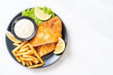 Balık ve cips - sağlıksız gıda