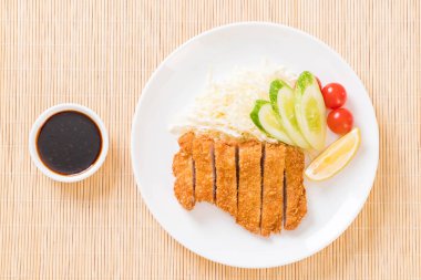 Japon kızartılmış domuz pirzolası (tonkatsu seti) - Japon yemek tarzı